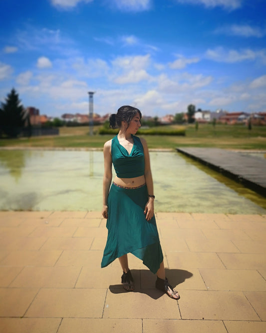 Conjunto falda larga y crop top negro