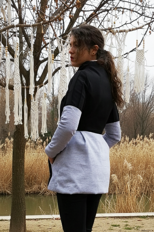 Abrigo bicolor con escote chimenea, Abrigo negro, abrigo azul corto