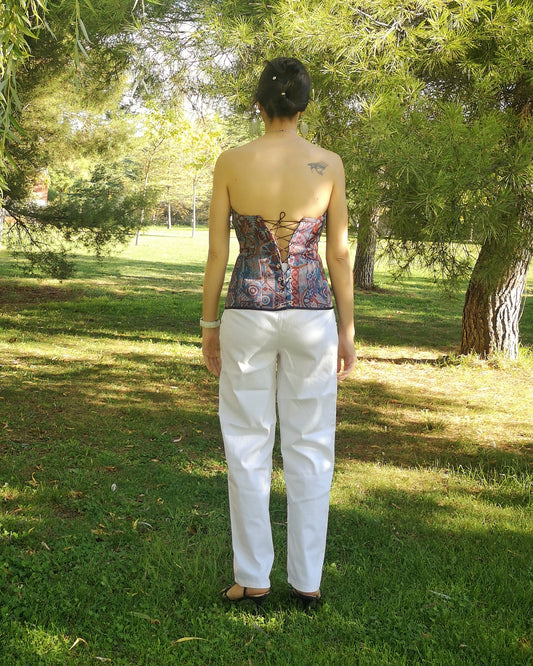 Corset estampado con escote corazón, corset sin tirantes, top palabra de honor estampado, top escote corazón