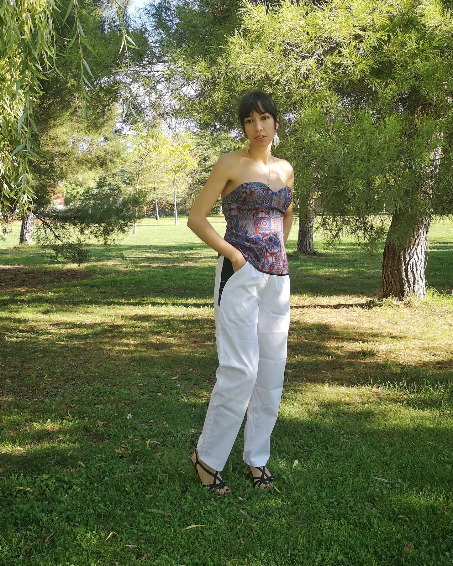Corset estampado con escote corazón, corset sin tirantes, top palabra de honor estampado, top escote corazón