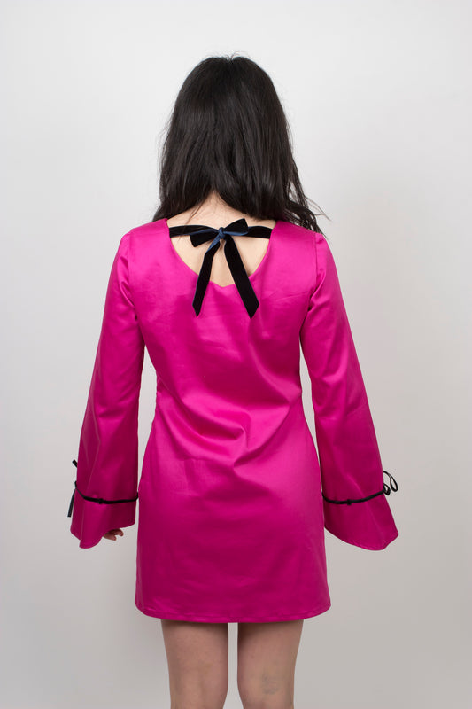 Vestido boho chic fucsia, vestido manga campana, vestido manga convertible, vestido manga larga, vestido corto, vestido primavera