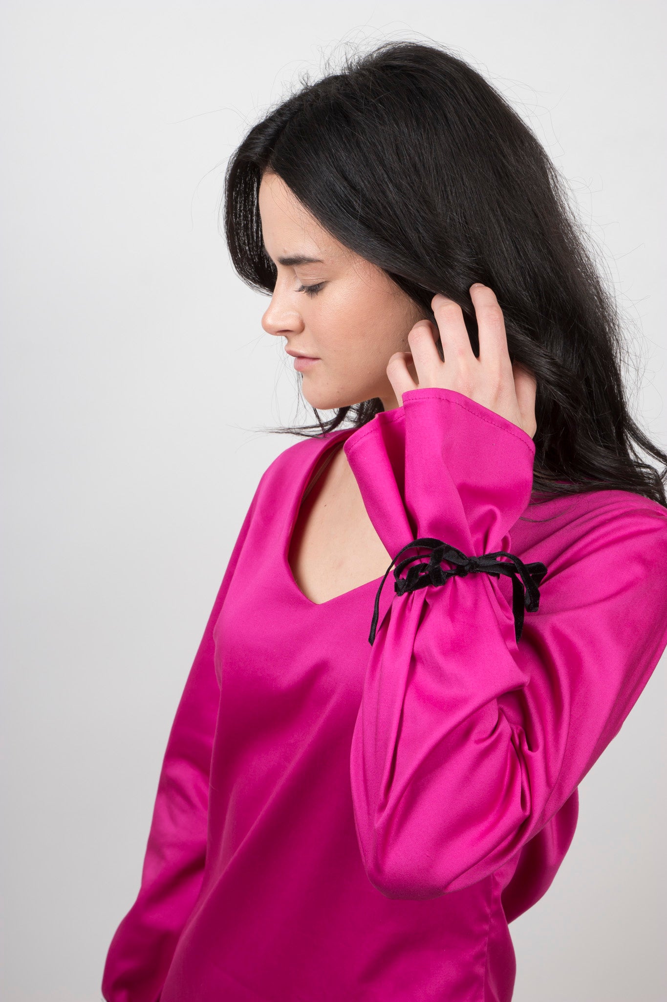 Vestido boho chic fucsia, vestido manga campana, vestido manga convertible, vestido manga larga, vestido corto, vestido primavera
