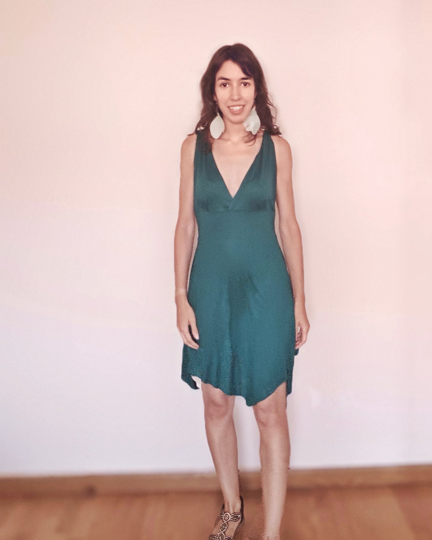 Vestido punto verde turquesa con escote en uve