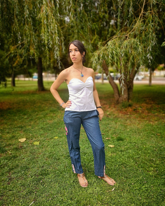 Top blanco sin tirantes de rayas