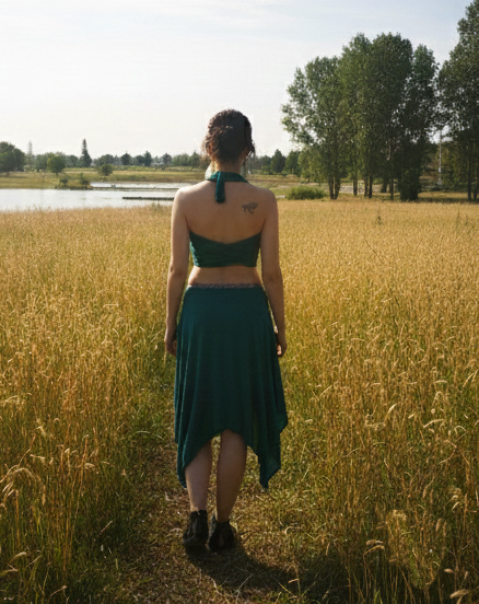 Conjunto falda larga y crop top verde