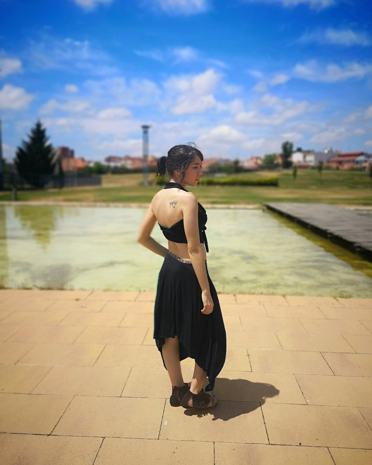 Conjunto falda larga y crop top negro