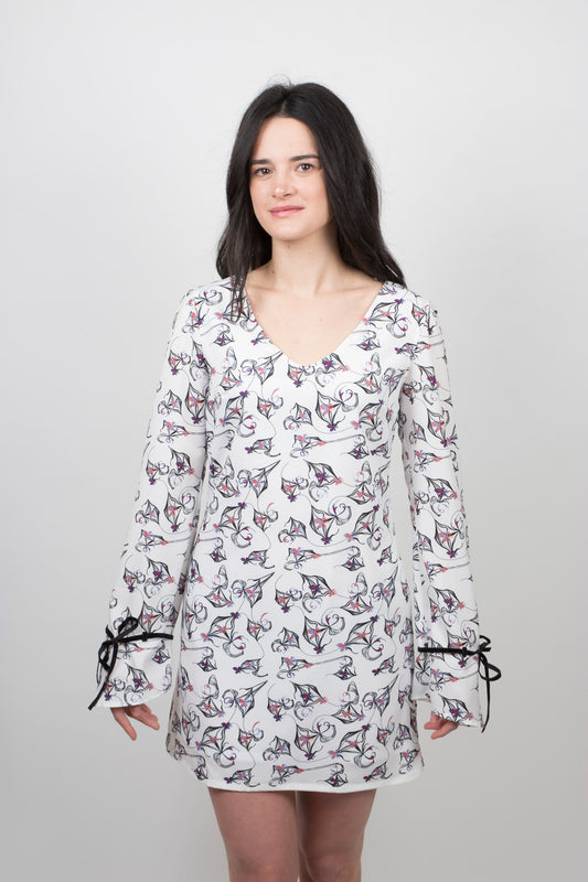 Vestido manga campana, vestido estampado corto, vestido boho chic, vestido manga larga
